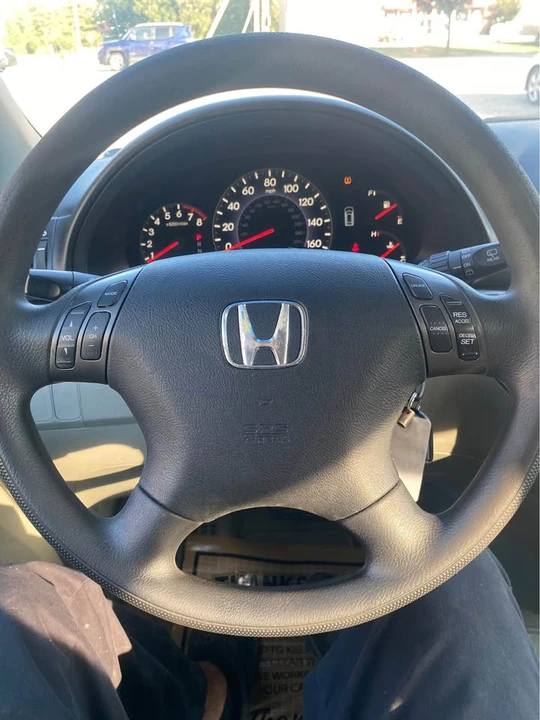 2010 Honda Odyssey - Image 13 of 15