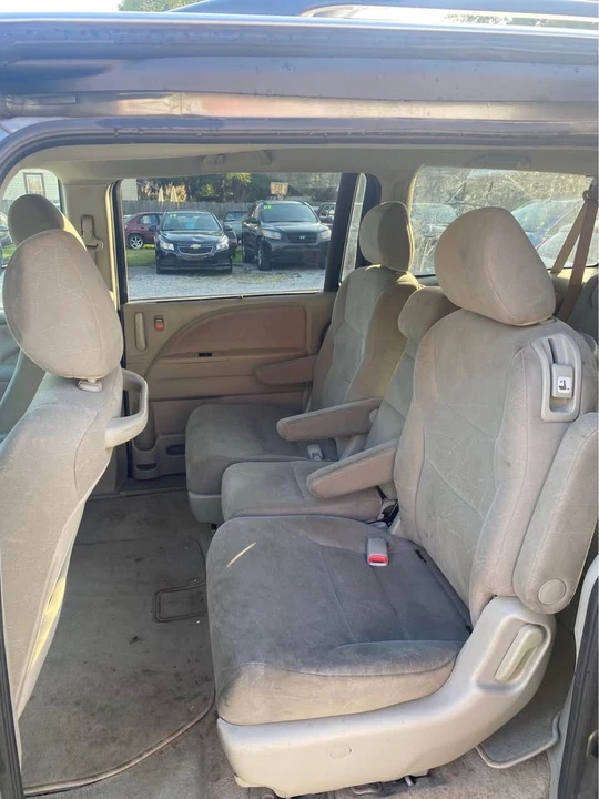 2010 Honda Odyssey - Image 8 of 15
