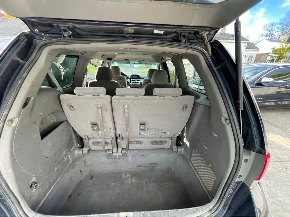 2010 Honda Odyssey - Image 14 of 14