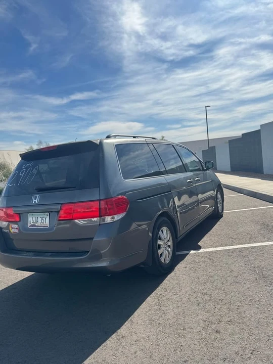 2010 Honda Odyssey - Image 2 of 6