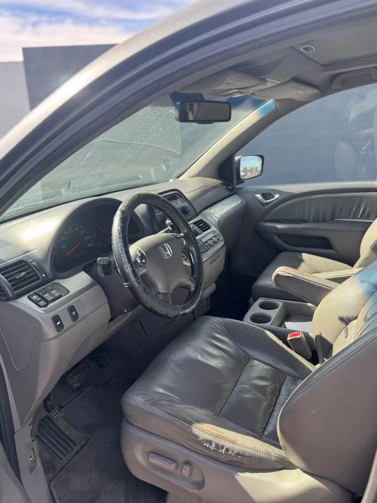 2010 Honda Odyssey - Image 6 of 6