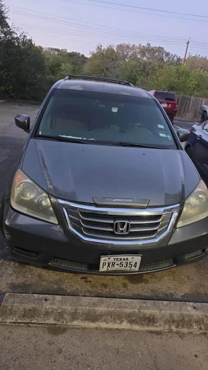 2010 Honda Odyssey - Image 3 of 7