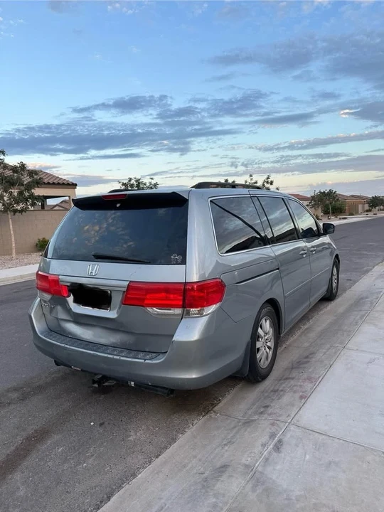 2010 Honda Odyssey - Image 3 of 3