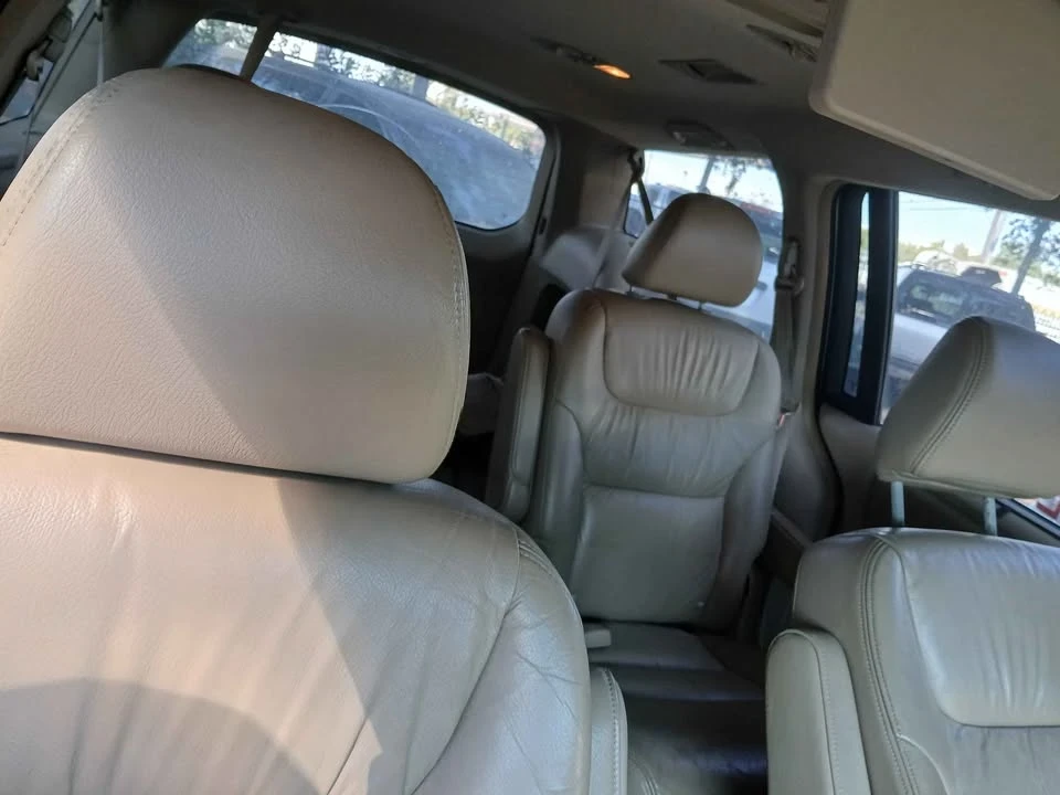 2010 Honda Odyssey - Image 5 of 5