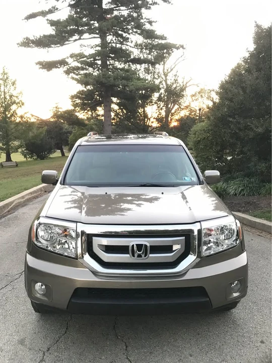 2010 Honda Pilot 2nd Gen - Image 3 of 19