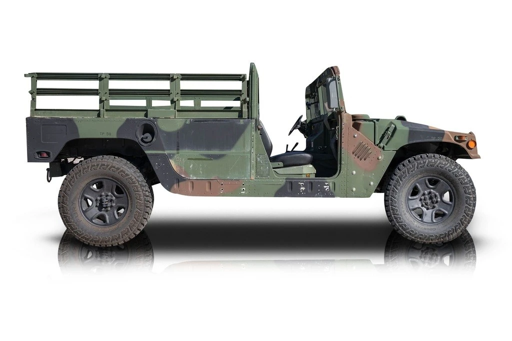 2010 Hummer HMMWV - Image 2 of 12