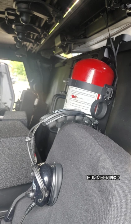 2010 Hummer Hummer H1 - Image 11 of 31