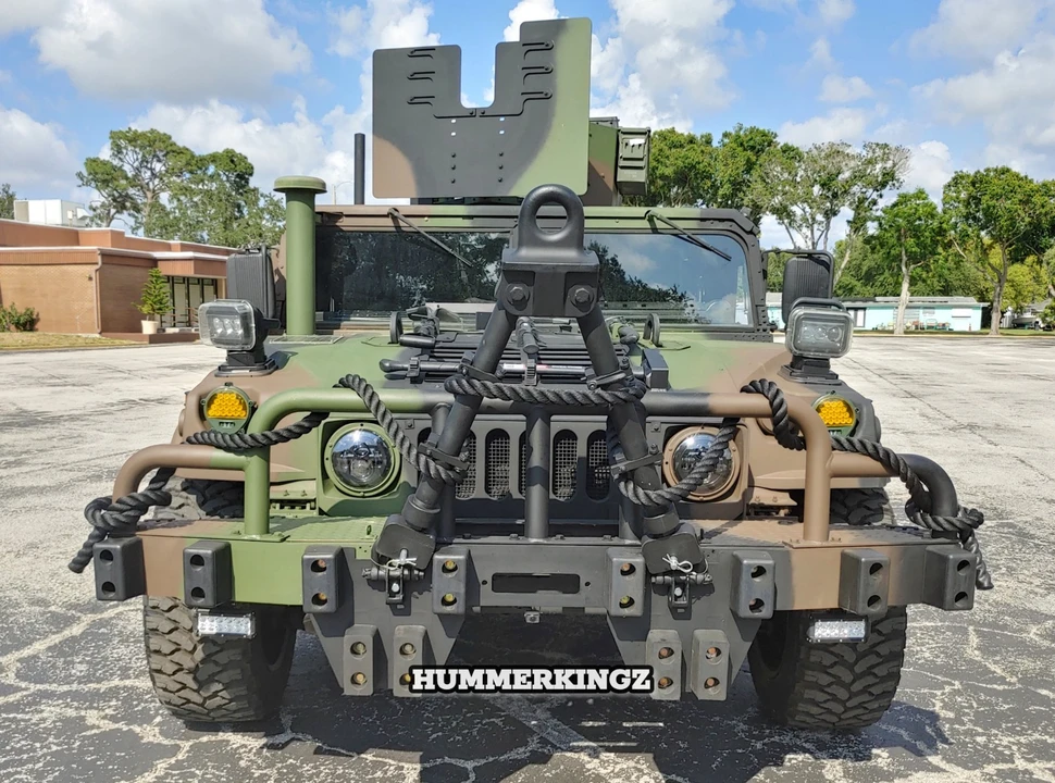 2010 Hummer HMMWV - Image 2 of 21
