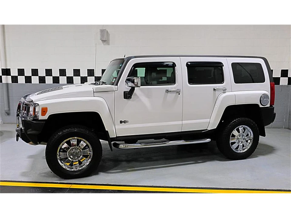 2010 Hummer Hummer H3 - Image 13 of 31