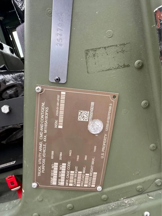 2010 Hummer HMMWV - Image 4 of 15