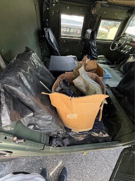 2010 Hummer HMMWV - Image 15 of 15