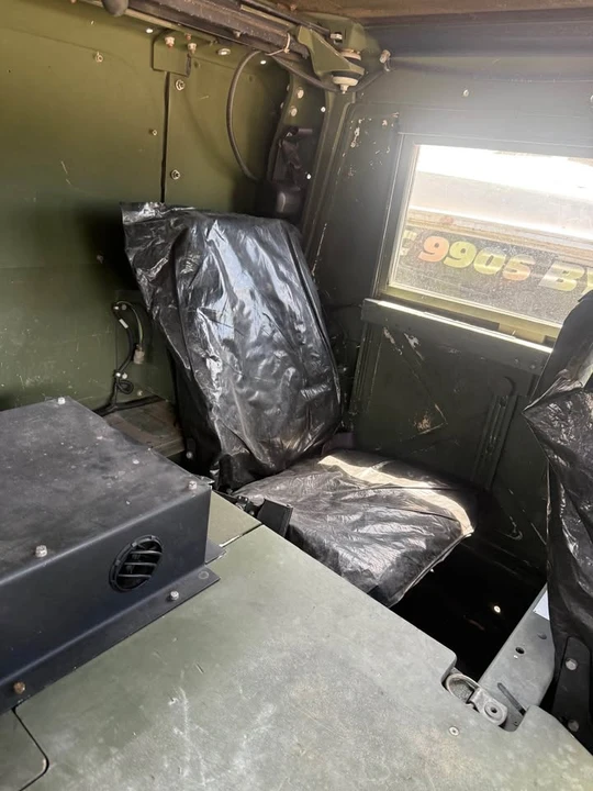 2010 Hummer HMMWV - Image 12 of 15