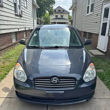 2010 Hyundai Accent GL Sedan 4D