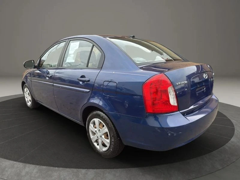 2010 Hyundai Accent - Image 7 of 12