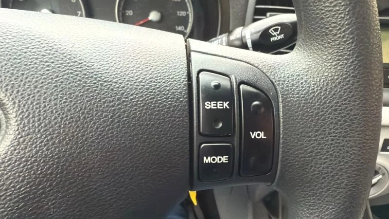 2010 Hyundai Accent - Image 11 of 12