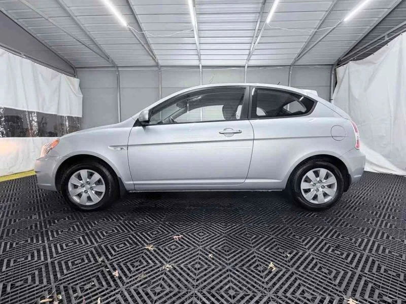 2010 Hyundai Accent - Image 4 of 12