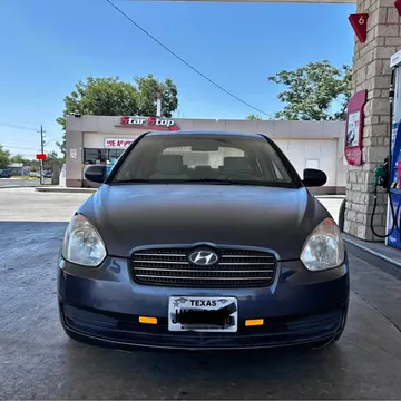 2010 Hyundai Accent SE Sedan 4D