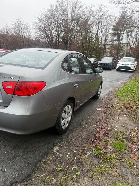 2010 Hyundai Elantra - Image 2 of 6