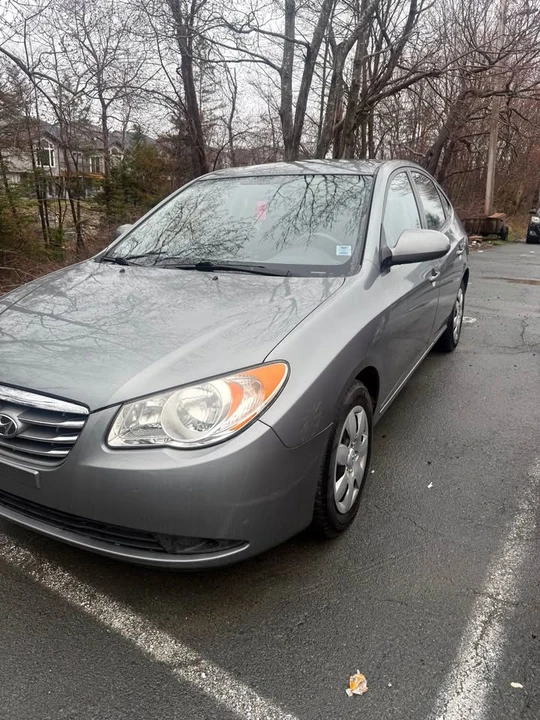 2010 Hyundai Elantra - Image 5 of 6