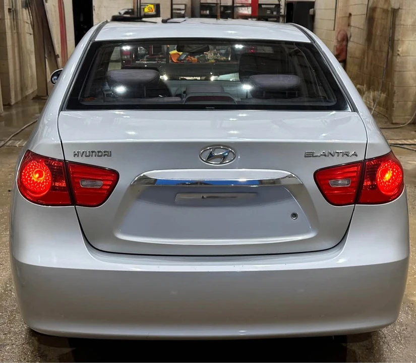 2010 Hyundai Elantra - Image 6 of 13