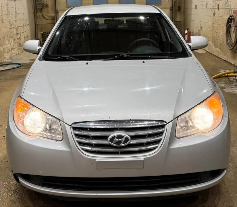 2010 Hyundai Elantra - Image 2 of 13