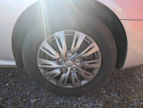 2010 Hyundai Elantra - Image 17 of 20