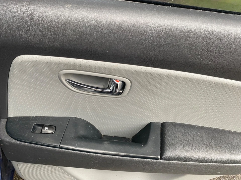 2010 Hyundai Elantra - Image 16 of 19