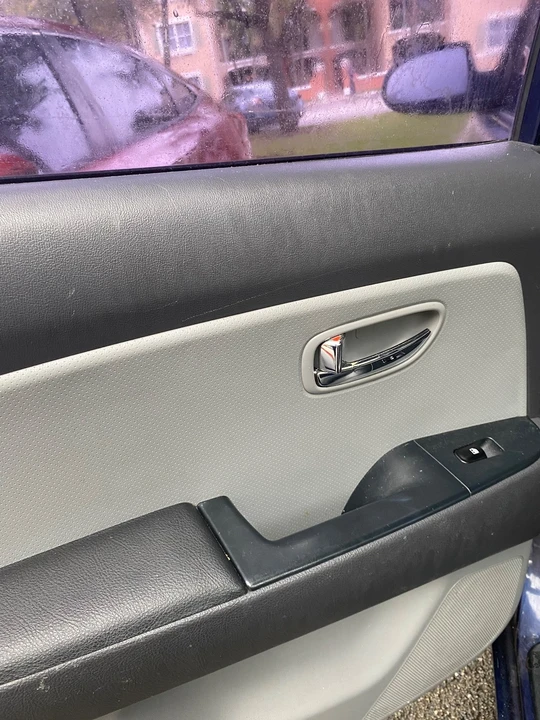 2010 Hyundai Elantra - Image 17 of 19
