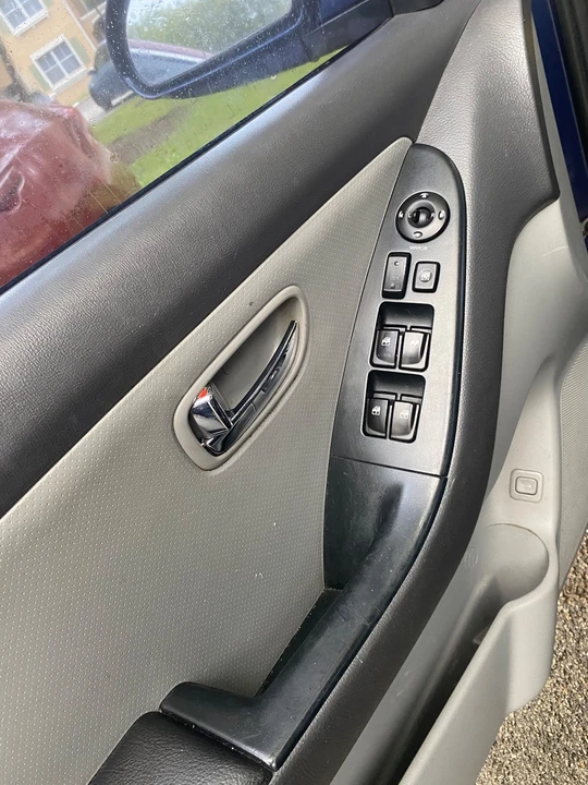 2010 Hyundai Elantra - Image 19 of 19