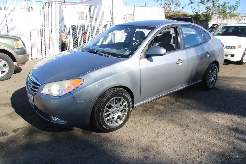 2010 Hyundai Elantra - Image 2 of 21