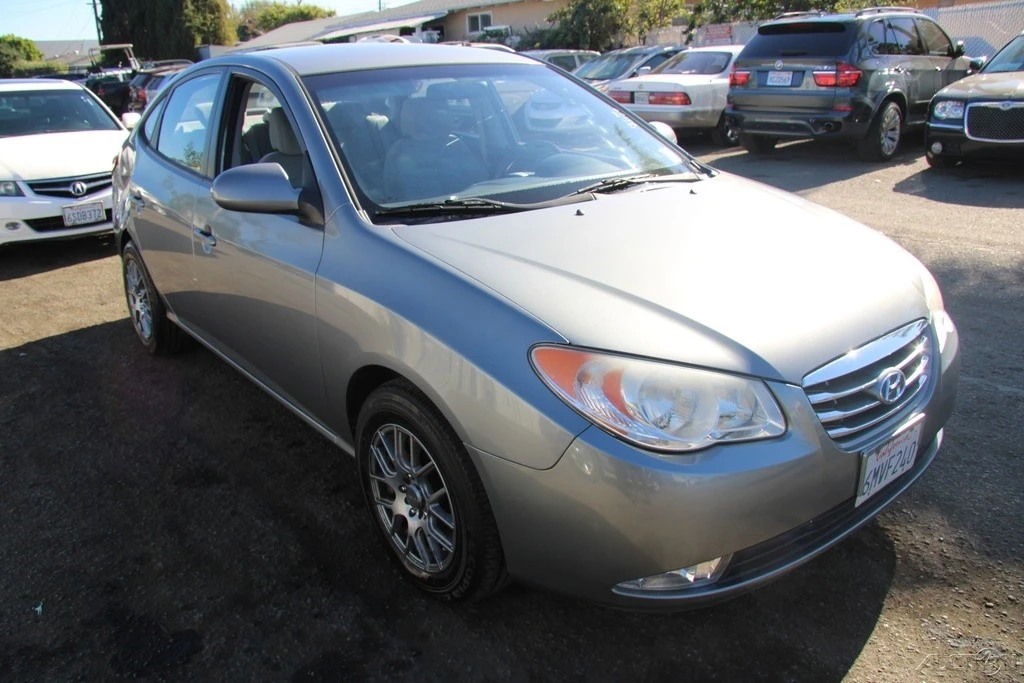 2010 Hyundai Elantra - Image 8 of 21