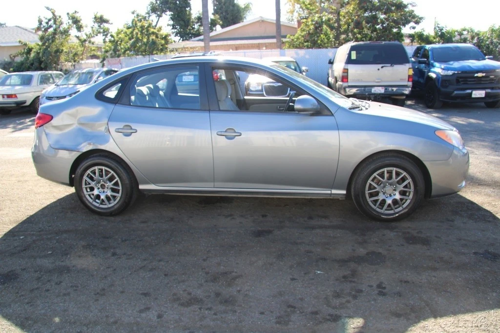 2010 Hyundai Elantra - Image 7 of 21