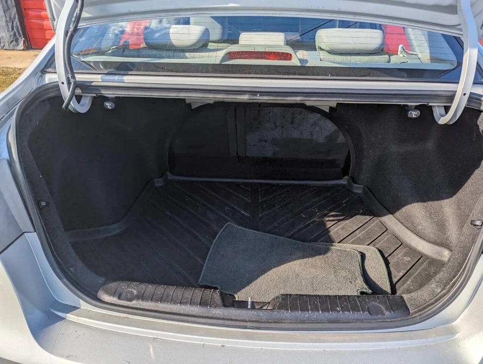 2010 Hyundai Elantra - Image 20 of 21