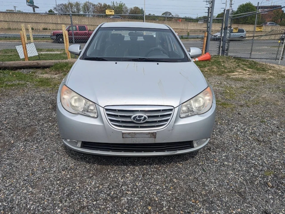 2010 Hyundai Elantra - Image 7 of 21