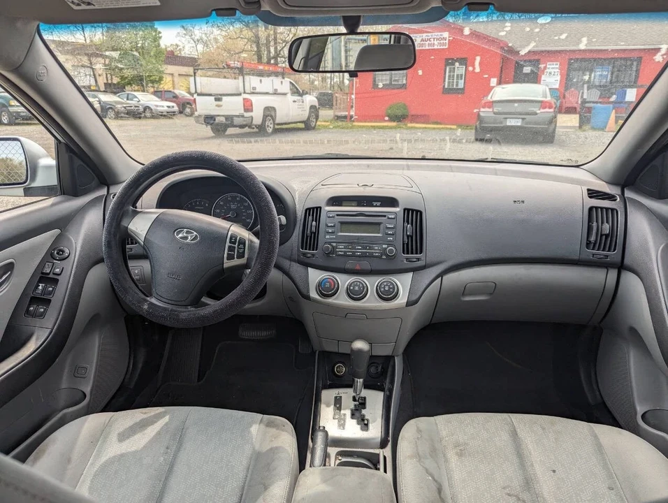 2010 Hyundai Elantra - Image 20 of 21
