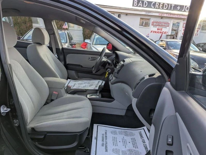 2010 Hyundai Elantra - Image 10 of 12