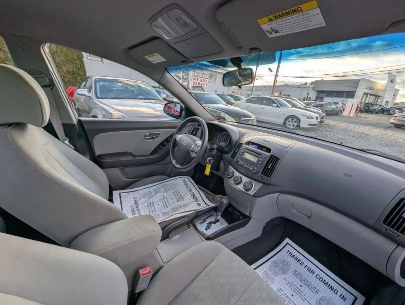 2010 Hyundai Elantra - Image 12 of 12