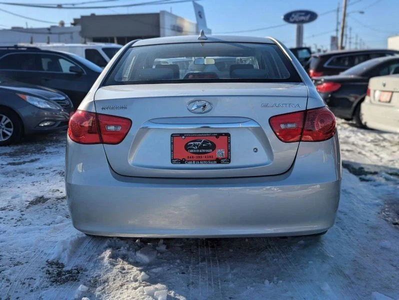 2010 Hyundai Elantra - Image 7 of 12