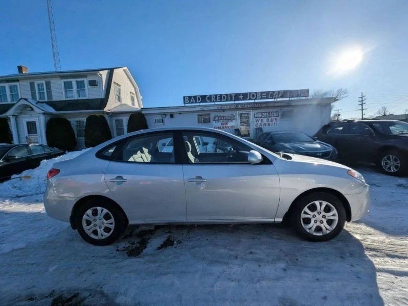 2010 Hyundai Elantra - Image 5 of 12