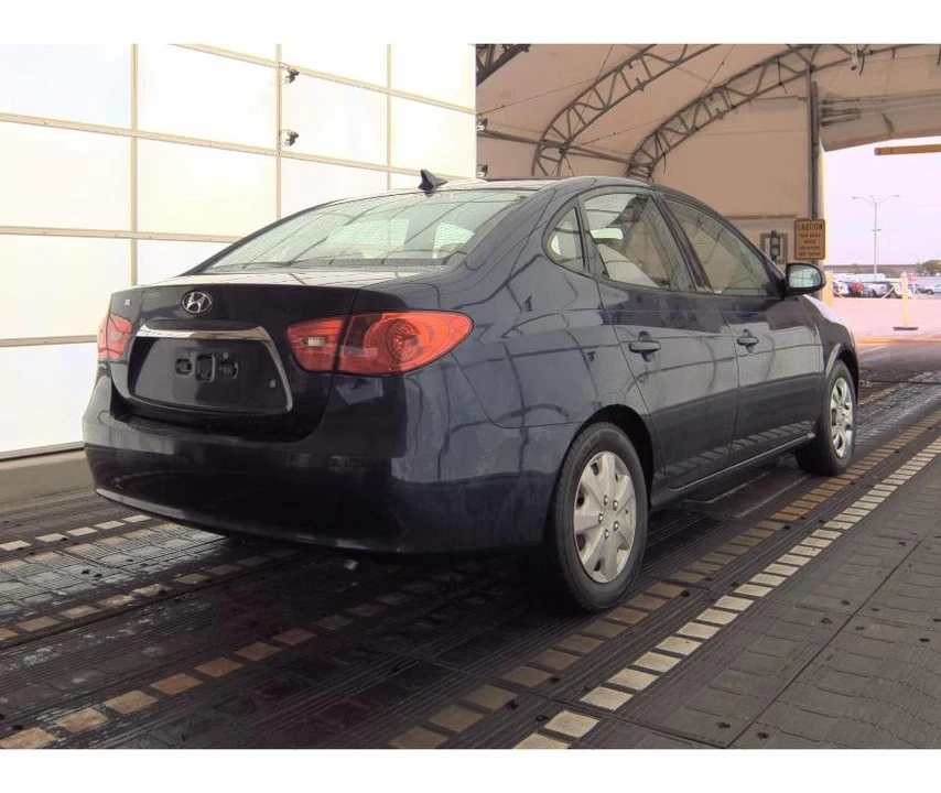 2010 Hyundai Elantra - Image 5 of 12