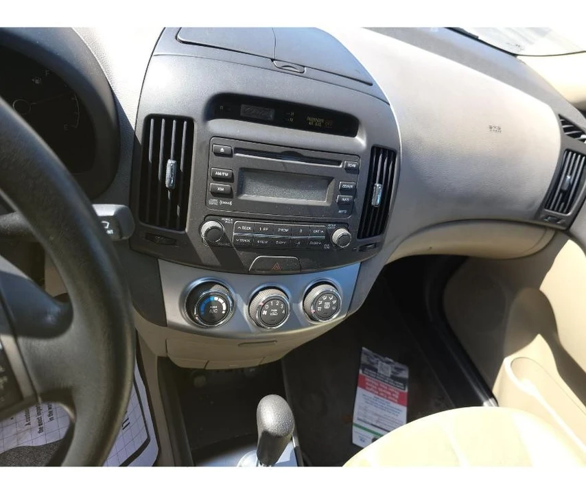 2010 Hyundai Elantra - Image 12 of 12