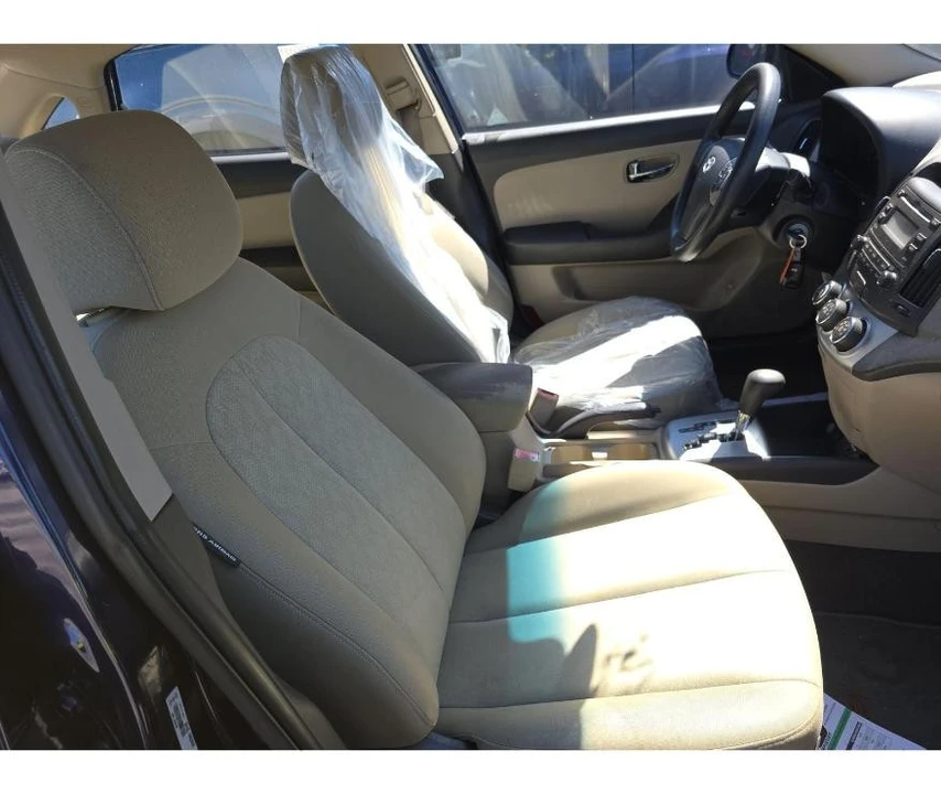2010 Hyundai Elantra - Image 10 of 12