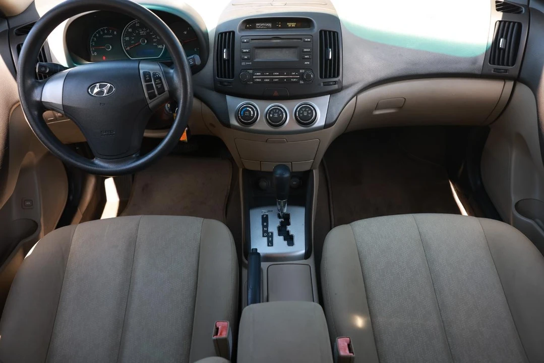 2010 Hyundai Elantra - Image 2 of 21