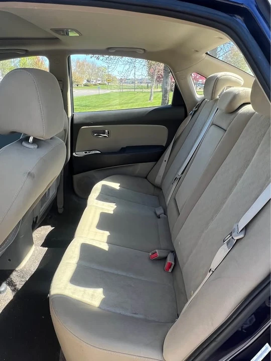 2010 Hyundai Elantra - Image 10 of 20