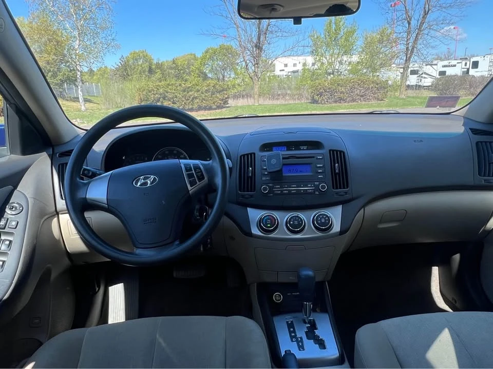 2010 Hyundai Elantra - Image 9 of 20