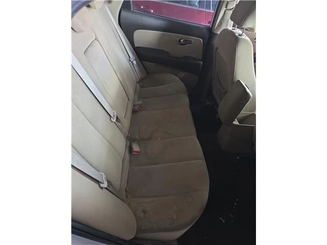 2010 Hyundai Elantra - Image 6 of 10