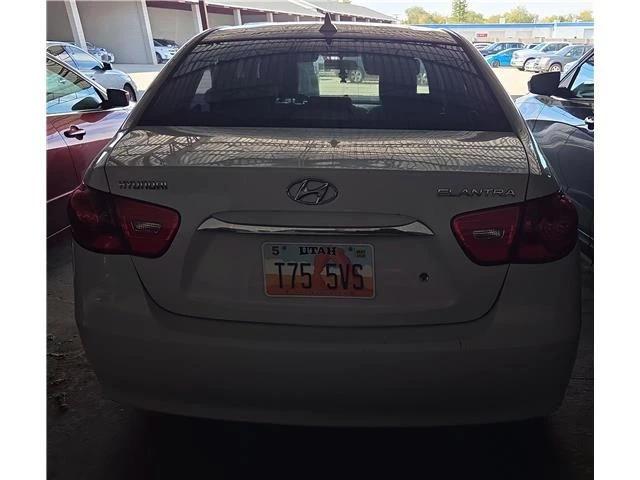 2010 Hyundai Elantra - Image 4 of 10