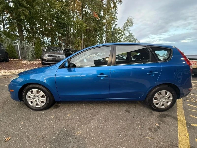 2010 Hyundai Elantra - Image 3 of 12