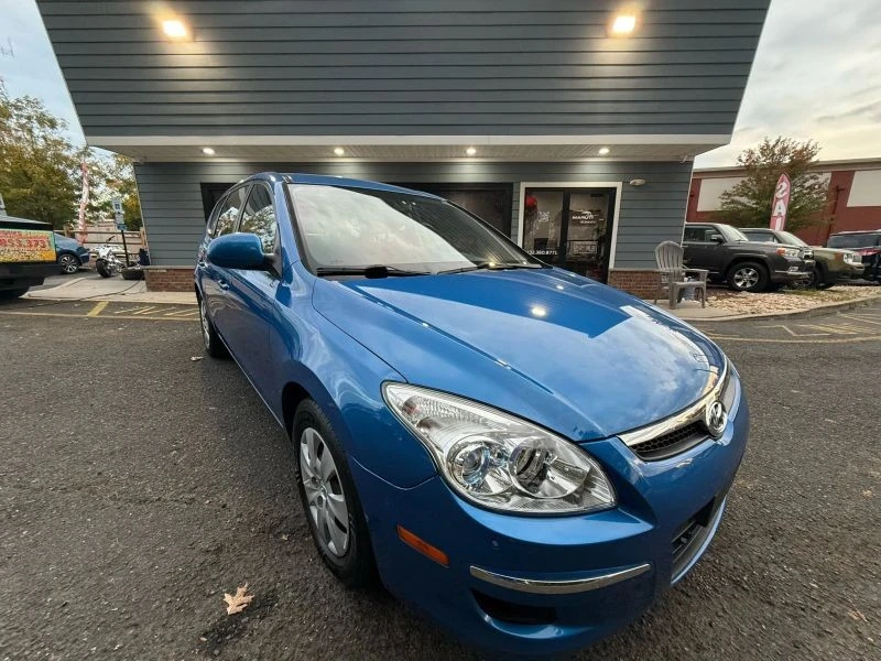 2010 Hyundai Elantra - Image 8 of 12