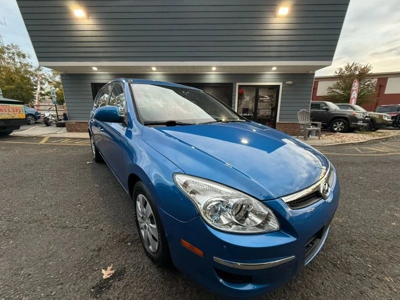 2010 Hyundai Elantra - Image 8 of 12
